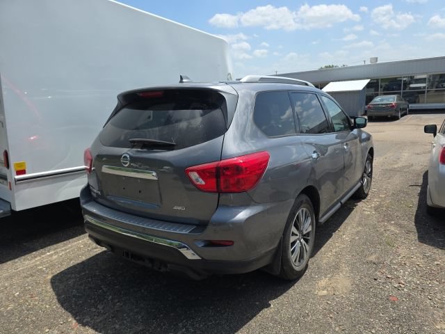 Used 2020 Nissan Pathfinder S AWD/4WD image 6