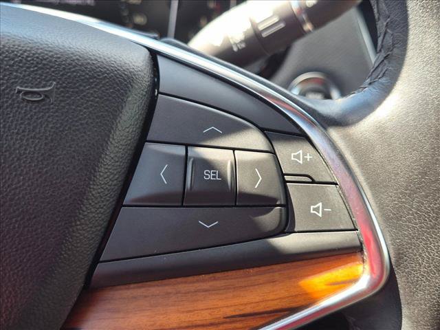 Used 2020 Cadillac XT5 Premium Luxury w/ LPO, Illumination Package FWD image 17