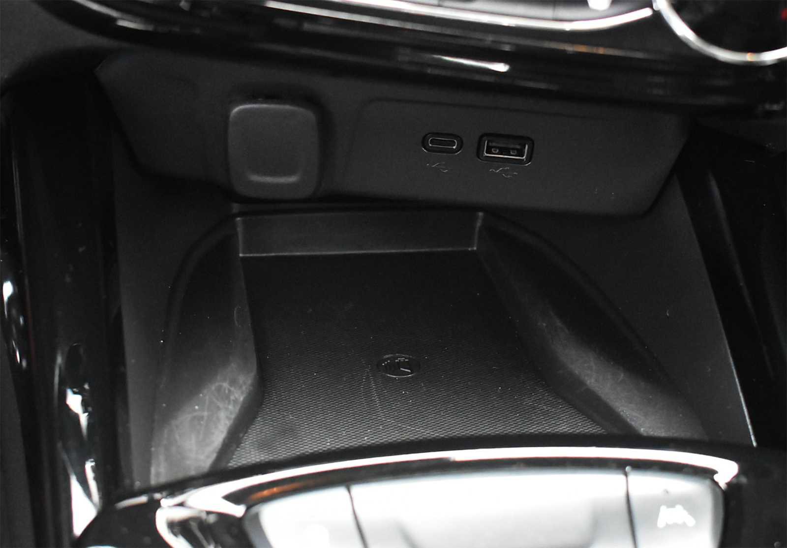 Used 2025 Chevrolet Trax ACTIV w/ Sunroof Package image 21