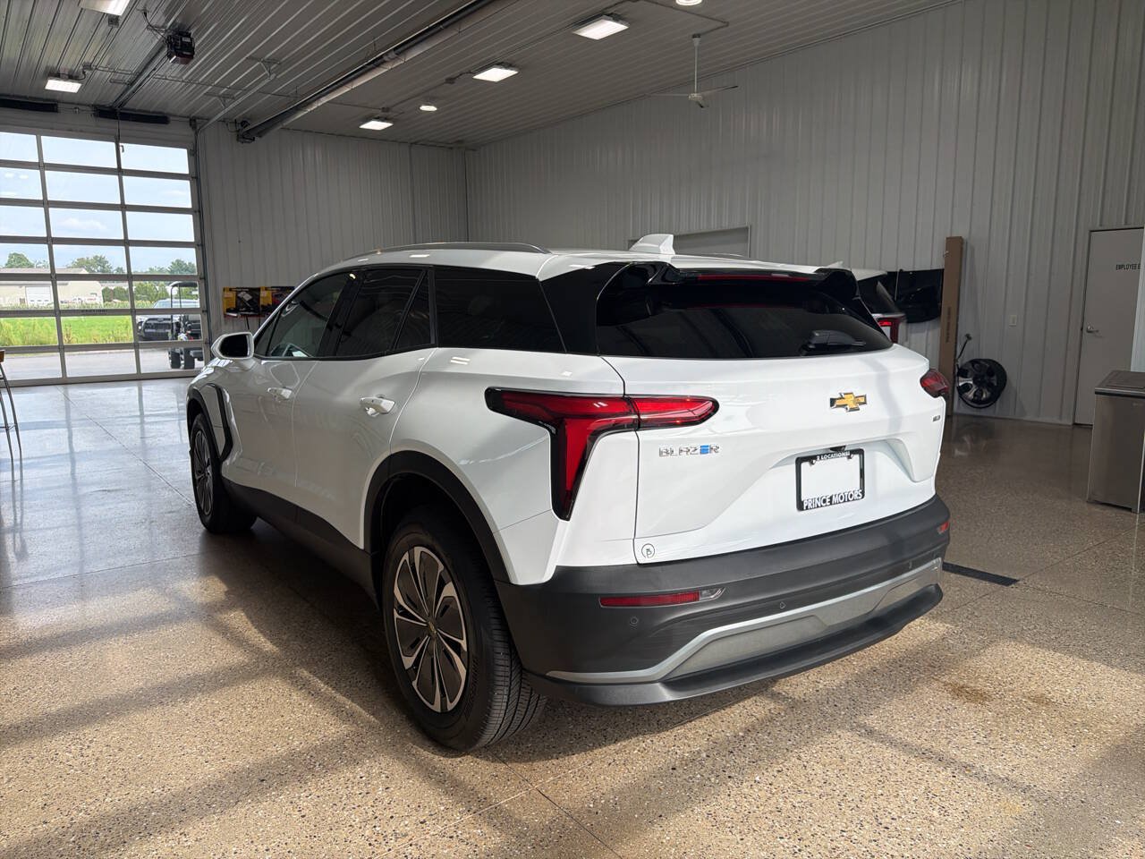 Used 2024 Chevrolet Blazer EV LT AWD/4WD image 3