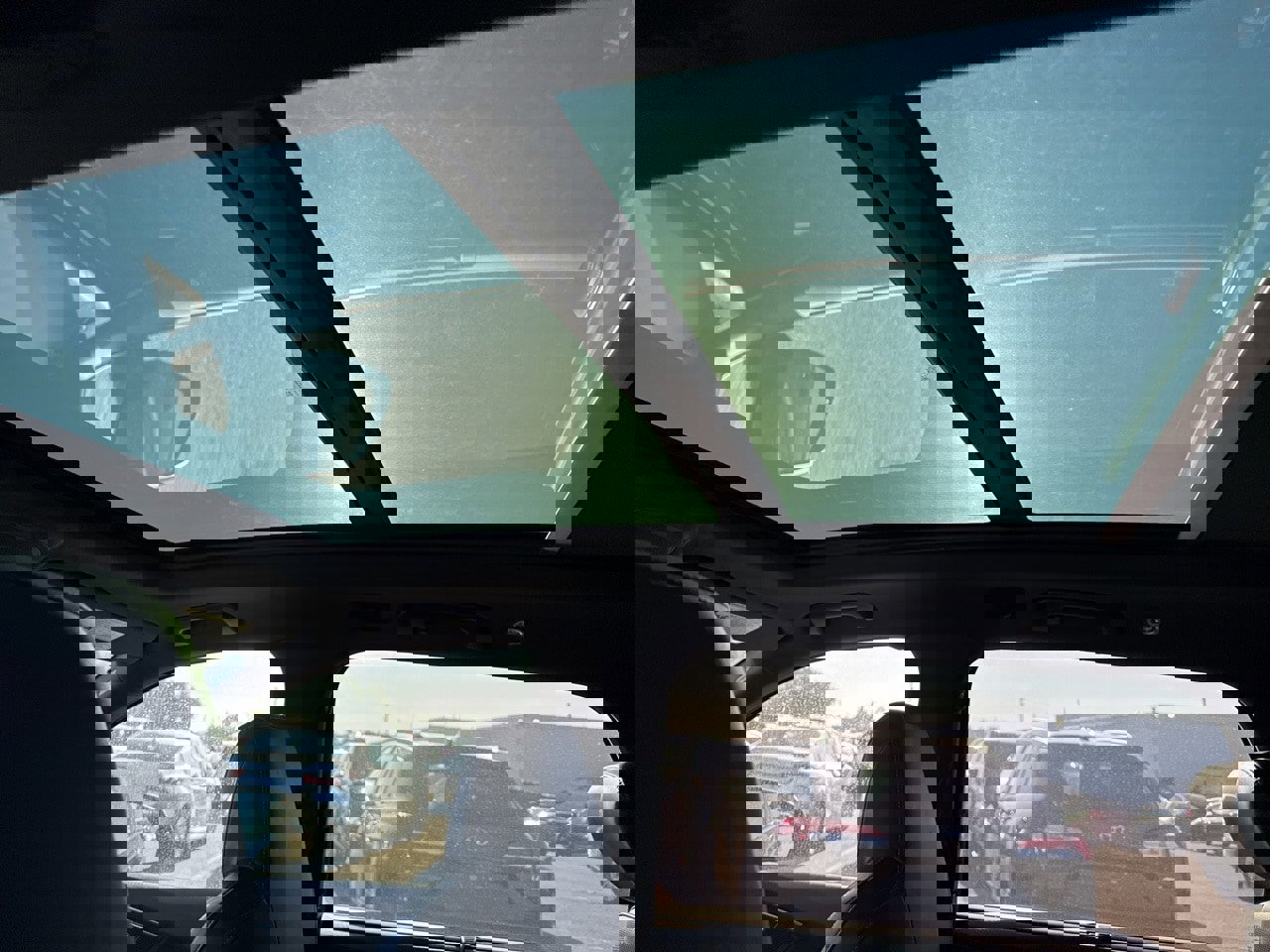 Used 2022 Audi SQ7 Prestige w/ Prestige Package image 11