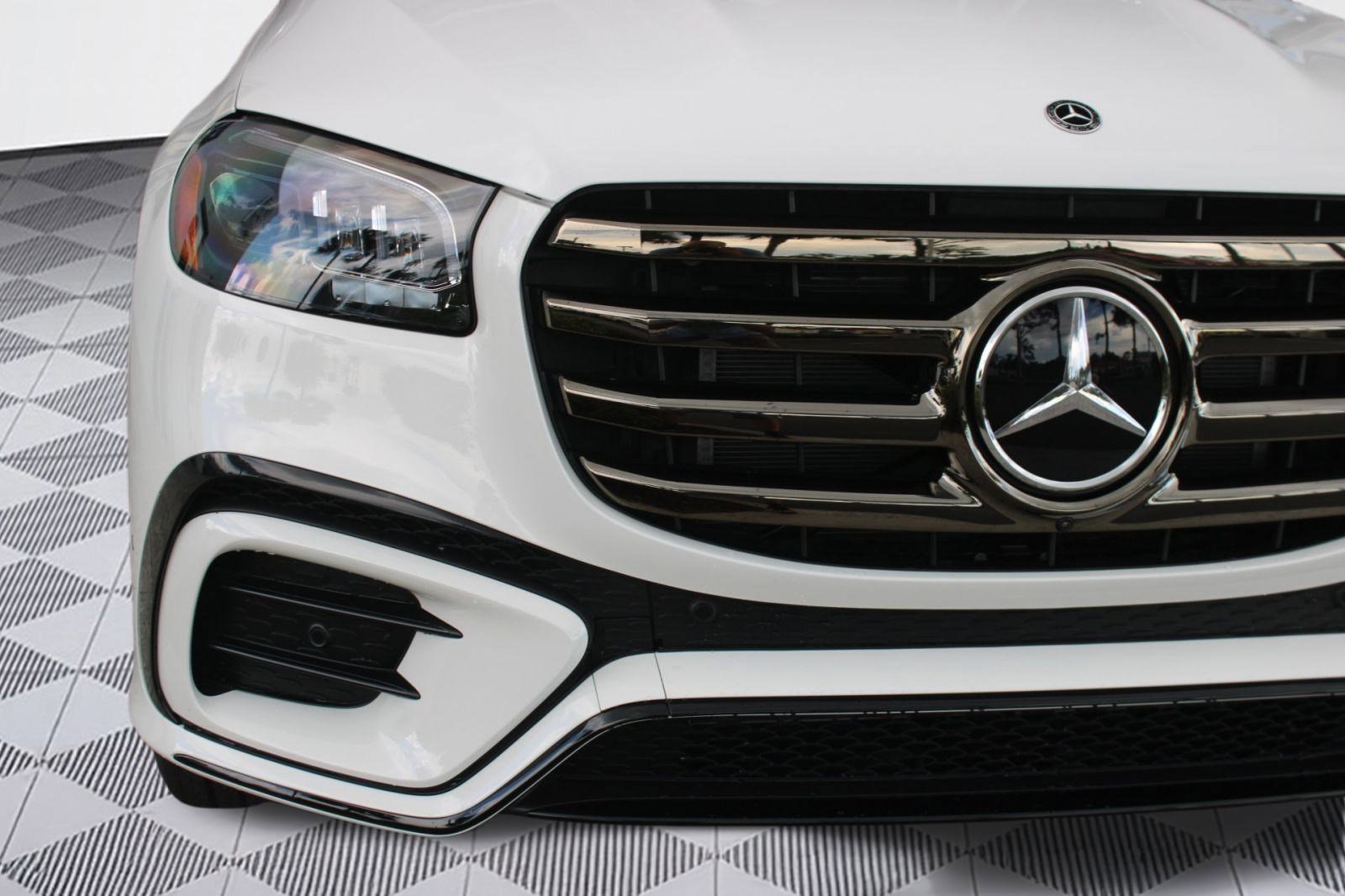 New 2026 Mercedes-Benz GLS 450 4MATIC image 11