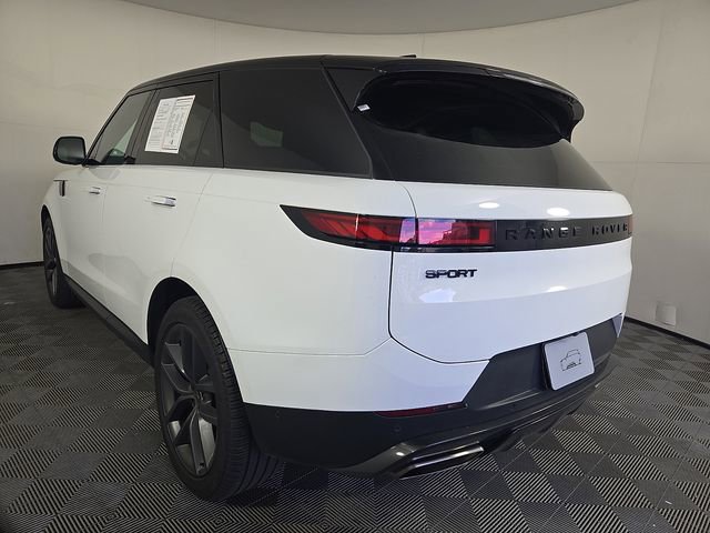 Used 2024 Land Rover Range Rover Sport SE AWD/4WD image 7