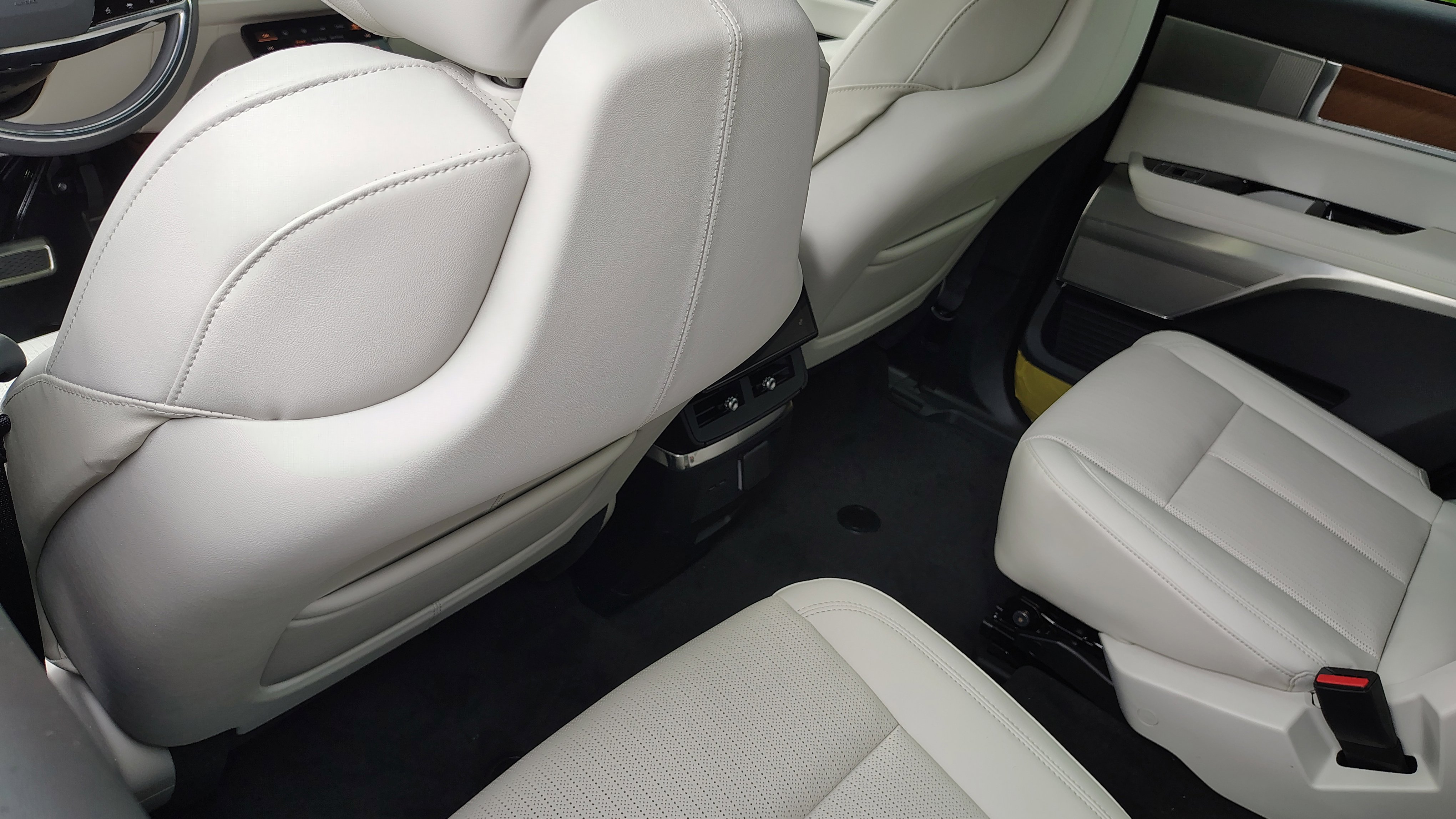 New 2026 Cadillac Vistiq Luxury image 36