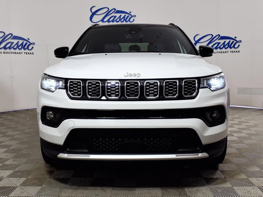 Used 2025 Jeep Compass Limited AWD/4WD image 3