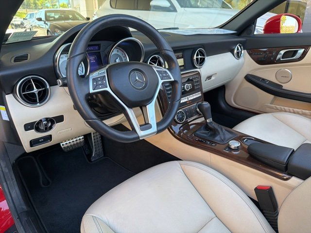 Used 2014 Mercedes-Benz SLK 350 image 18