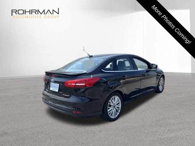 Used 2018 Ford Focus Titanium w/ Titanium Technology Package FWD image 5