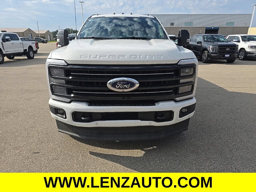 Used 2025 Ford F250 Platinum AWD/4WD image 2
