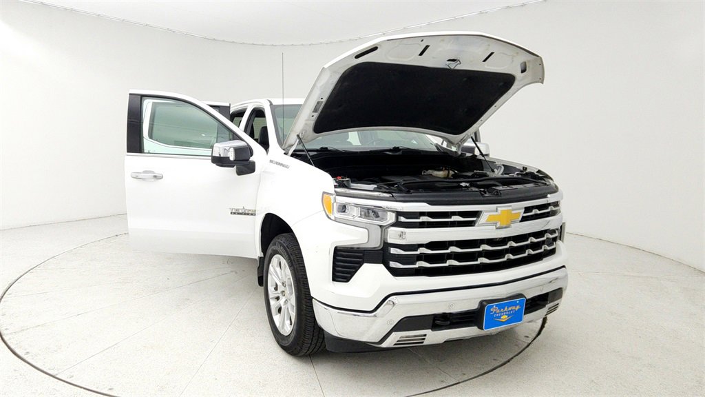 Used 2023 Chevrolet Silverado 1500 LTZ image 10