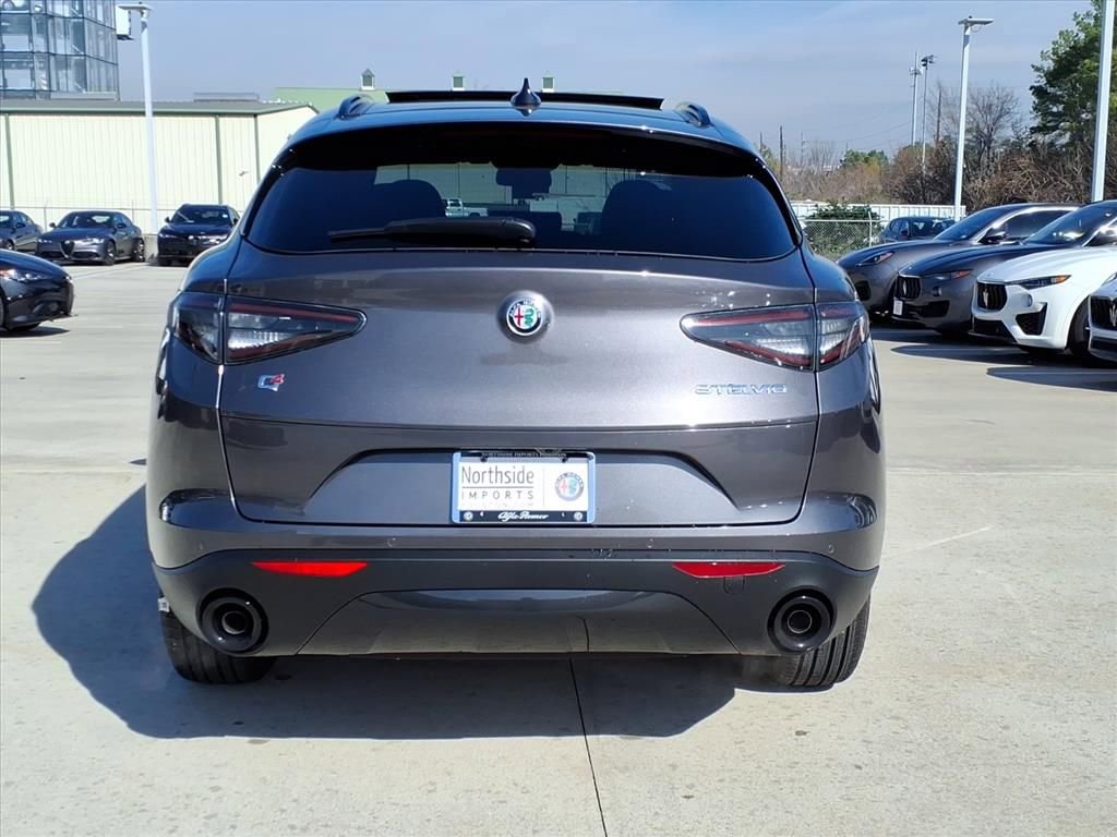 New 2026 Alfa Romeo Stelvio Sprint w/ Convenience Package image 8