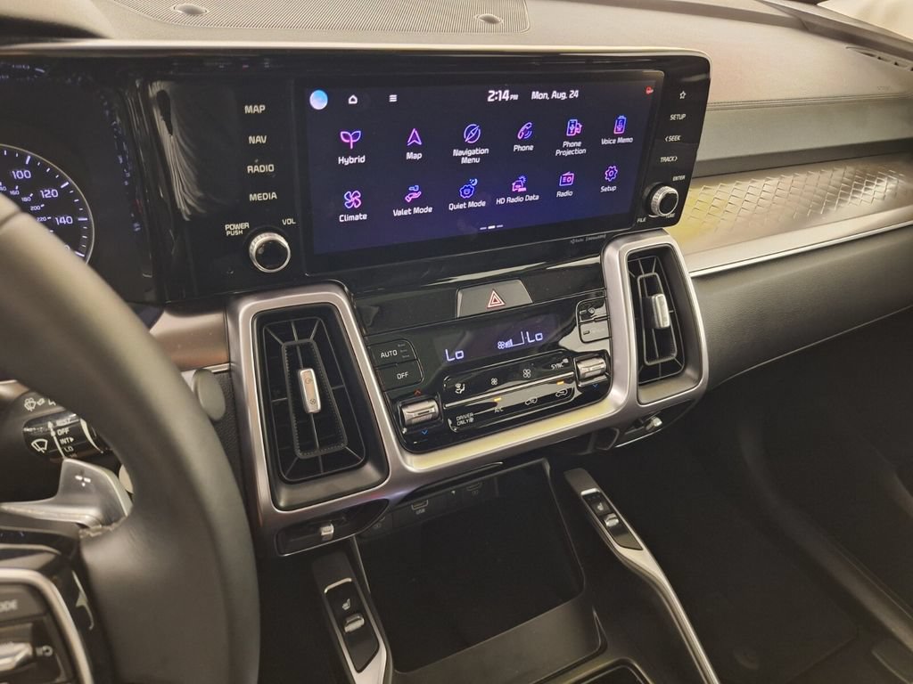 Used 2022 Kia Sorento EX w/ Panoramic Sunroof Package AWD/4WD image 15