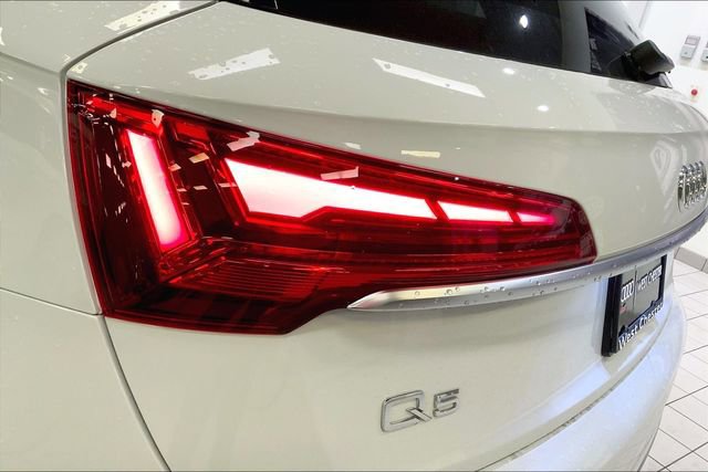 Used 2025 Audi Q5 2.0T Premium Plus w/ Premium Plus Package image 27