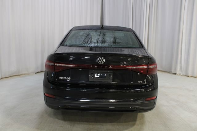 Used 2025 Volkswagen Jetta SE w/ Sunroof Package image 28