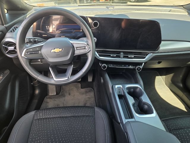 Used 2025 Chevrolet Equinox EV LT FWD image 14