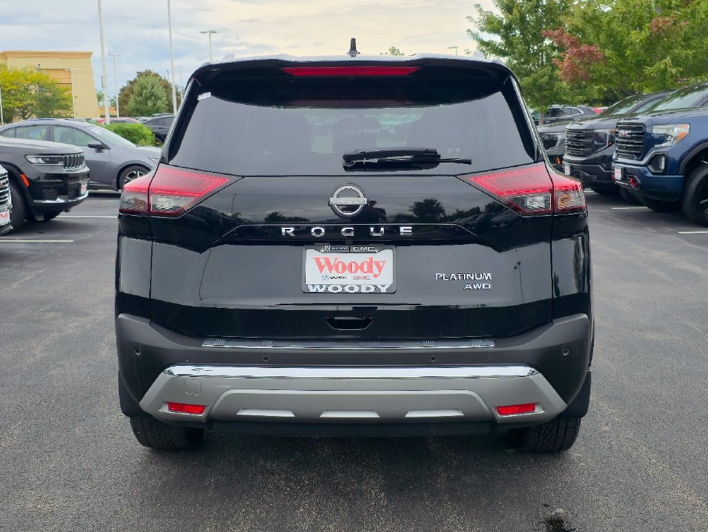 Used 2023 Nissan Rogue Platinum AWD/4WD image 9