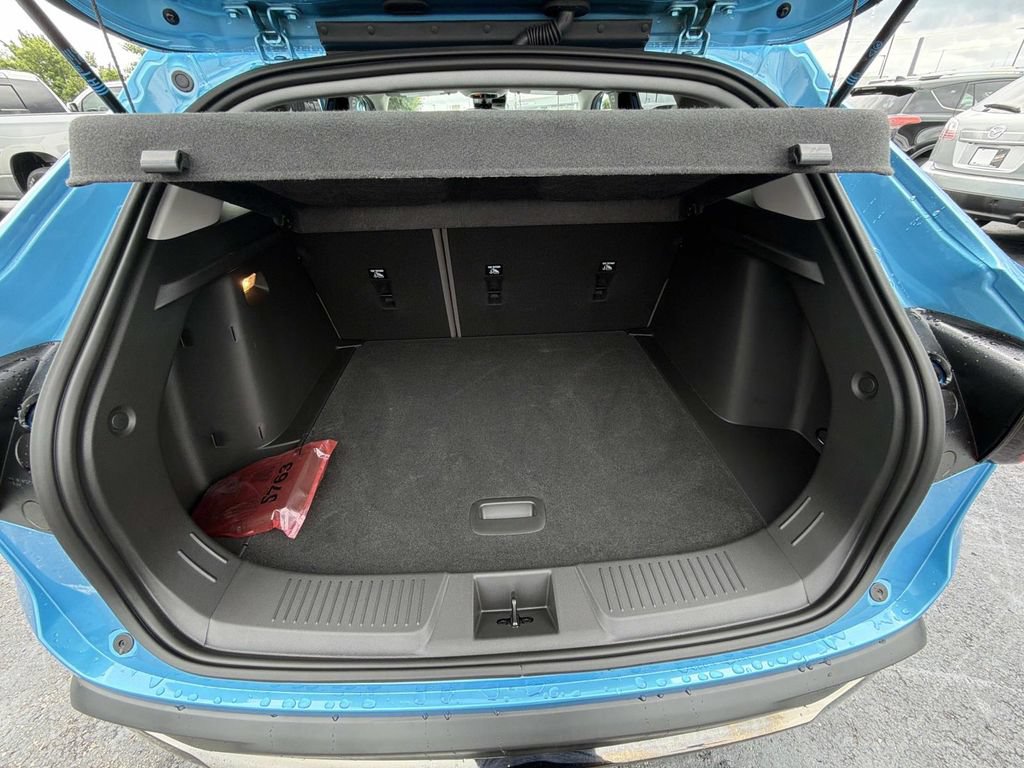 Used 2026 Chevrolet Trax ACTIV FWD image 12