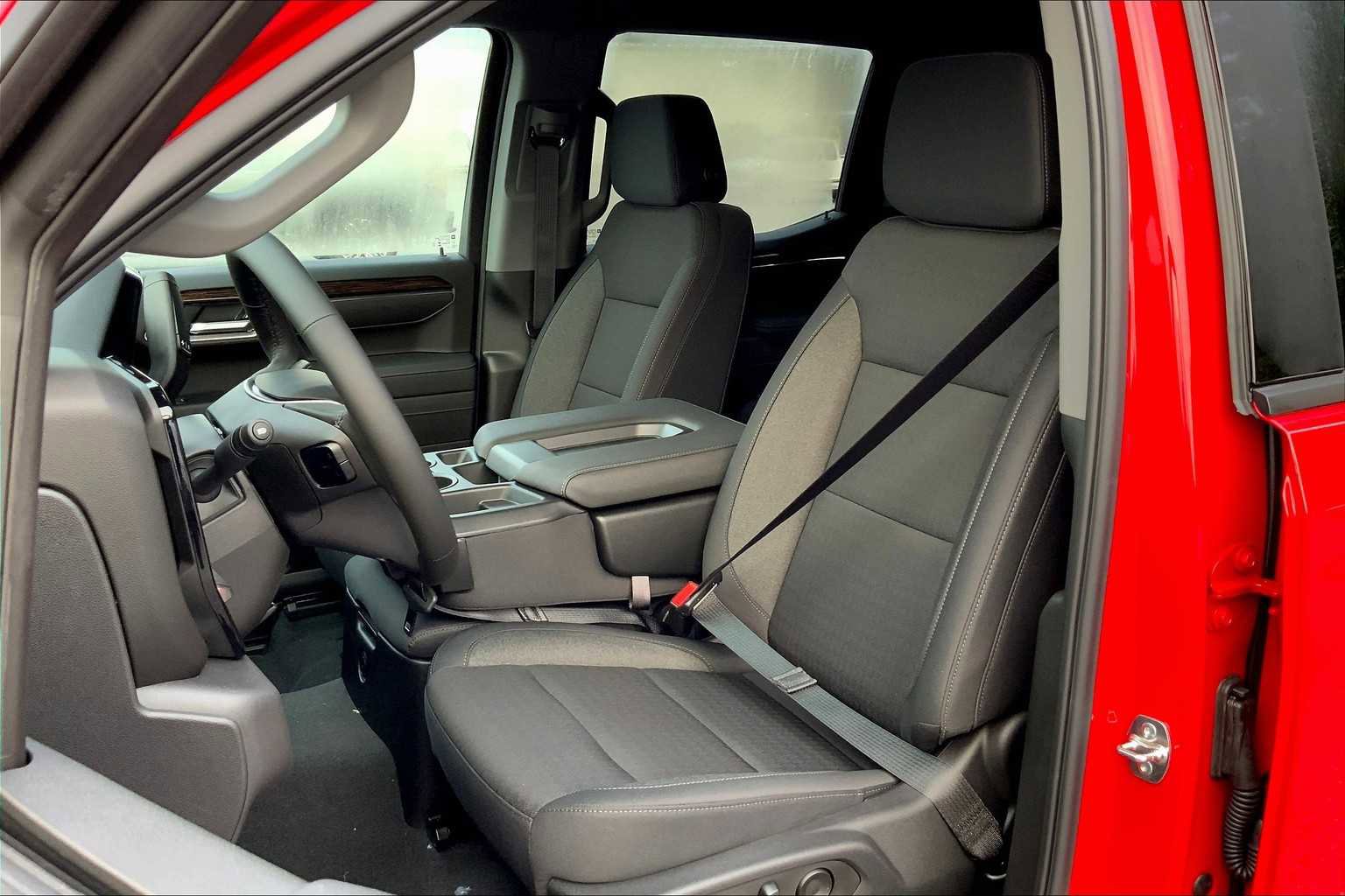 New 2025 GMC Sierra 1500 Elevation image 9