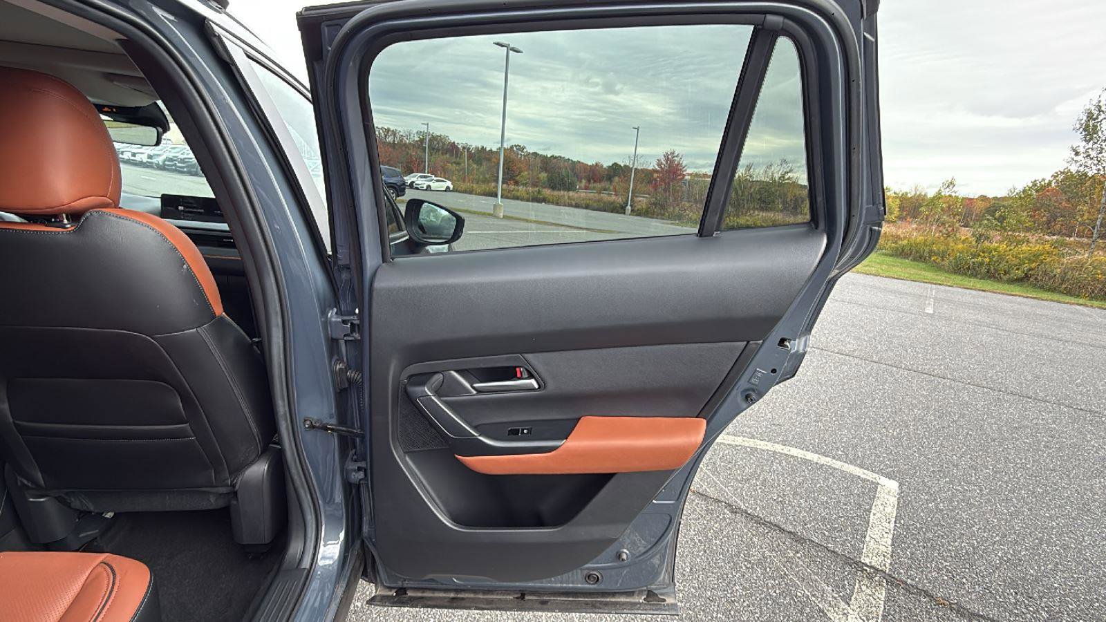 Certified 2024 MAZDA CX-50 Meridian Edition w/ Apex Package image 19