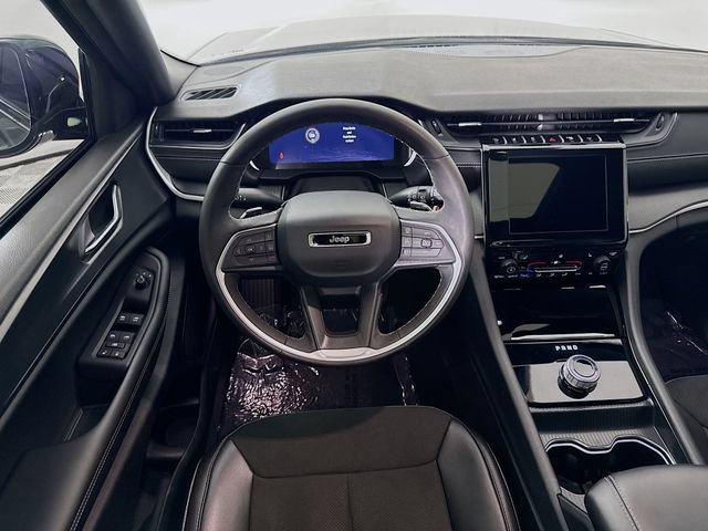 Used 2024 Jeep Grand Cherokee L Altitude AWD/4WD image 22