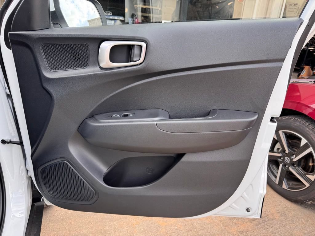 New 2026 Hyundai Venue SEL FWD image 19