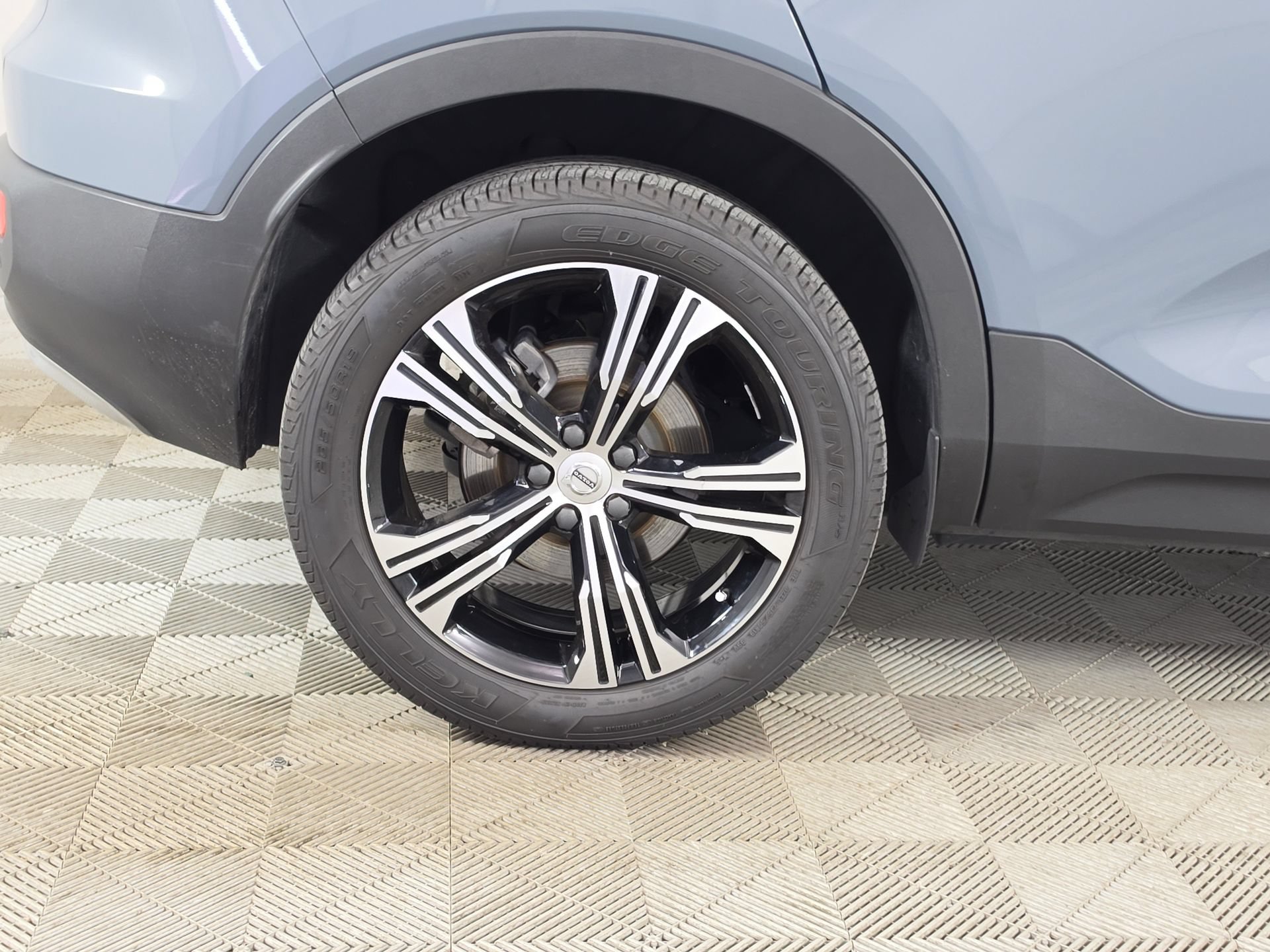 Used 2022 Volvo XC40 T5 Inscription w/ Advanced Package AWD/4WD image 9