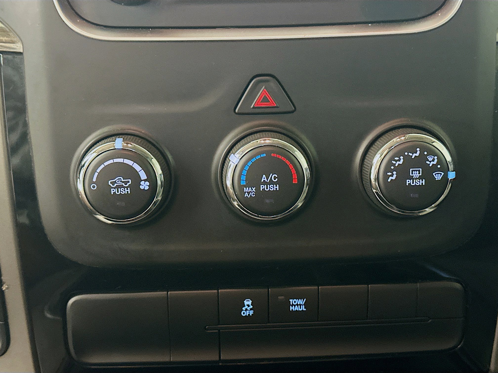 Used 2015 RAM 1500 Express w/ Black Ram 1500 Express Group image 18