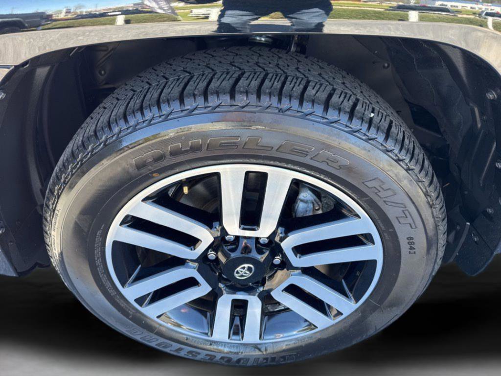 Used 2024 Toyota 4Runner Limited image 23