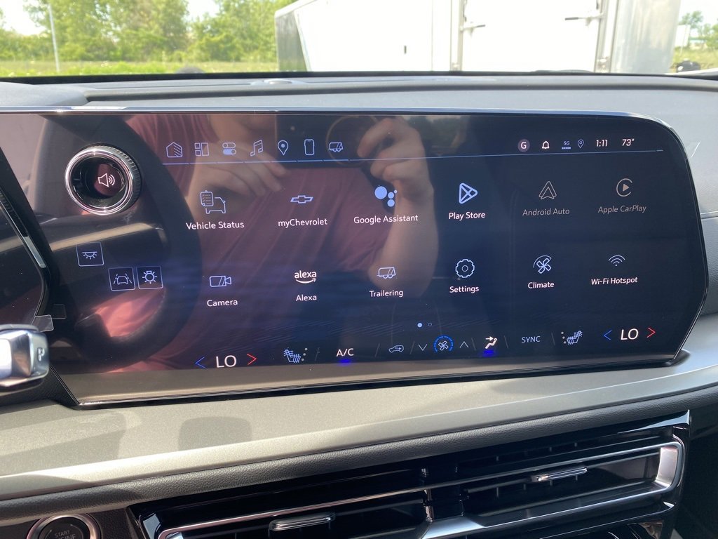 New 2025 Chevrolet Traverse LT image 16