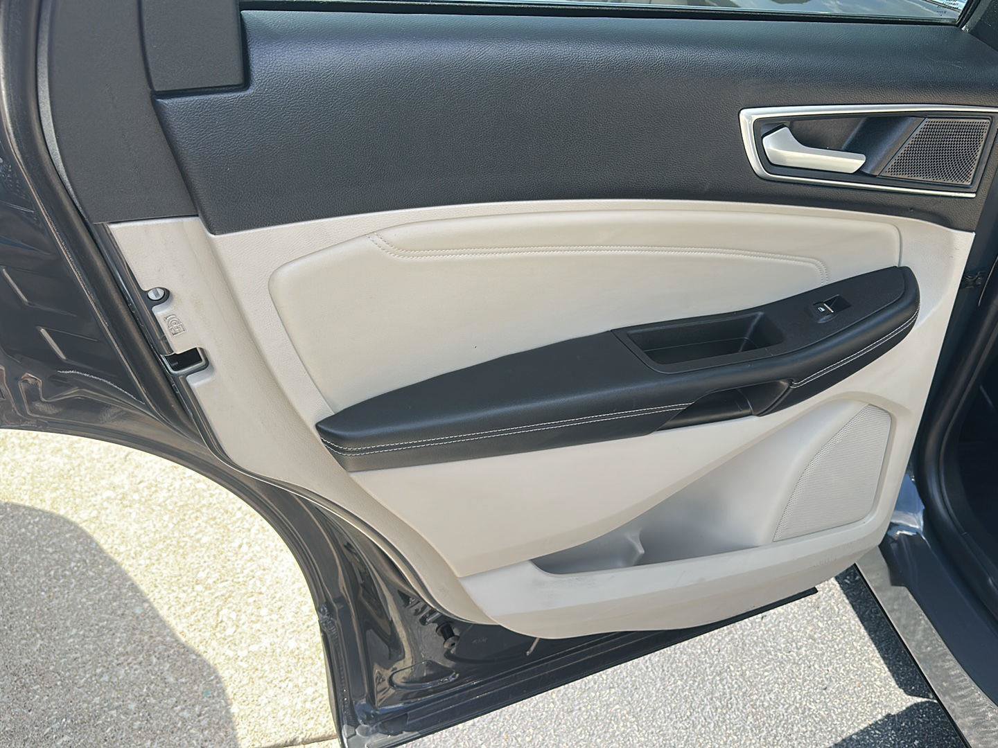 Used 2021 Ford Edge Titanium w/ Cargo Accessory Package FWD image 20