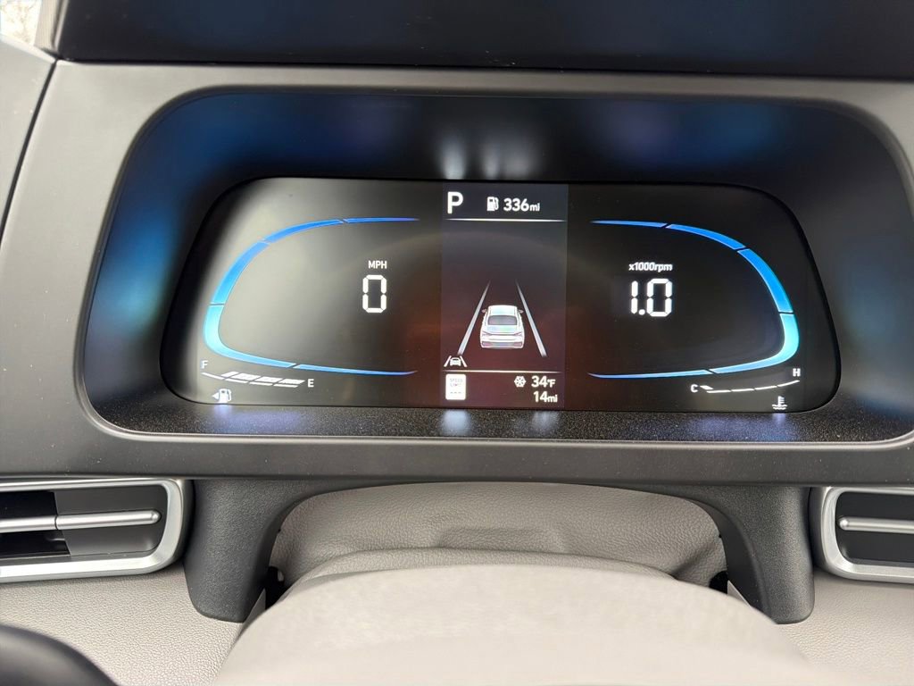 Used 2026 Hyundai Elantra Sport image 17