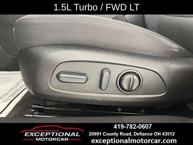 Used 2022 Chevrolet Malibu LT FWD image 34