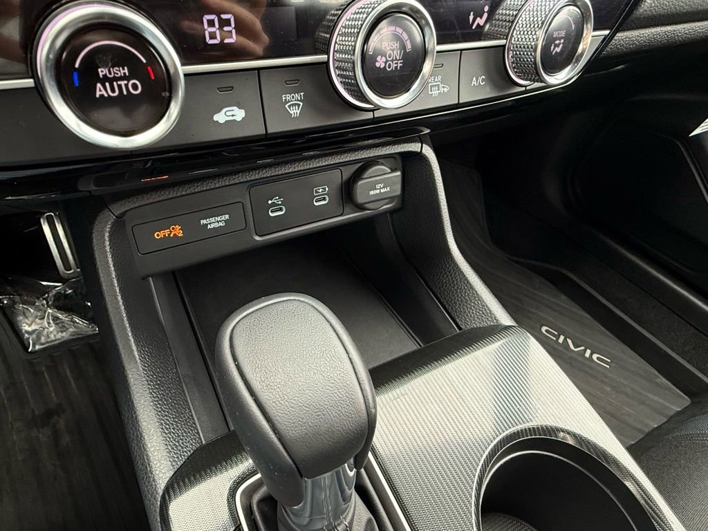 Used 2025 Honda Civic Sport image 25