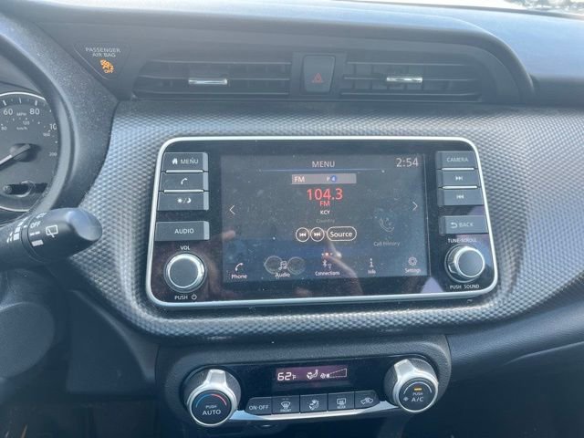 Used 2019 Nissan Kicks SV image 18