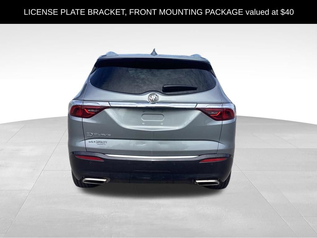 Used 2023 Buick Enclave Essence AWD/4WD image 6