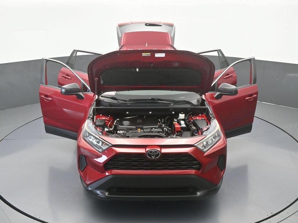 Used 2021 Toyota RAV4 LE FWD image 65