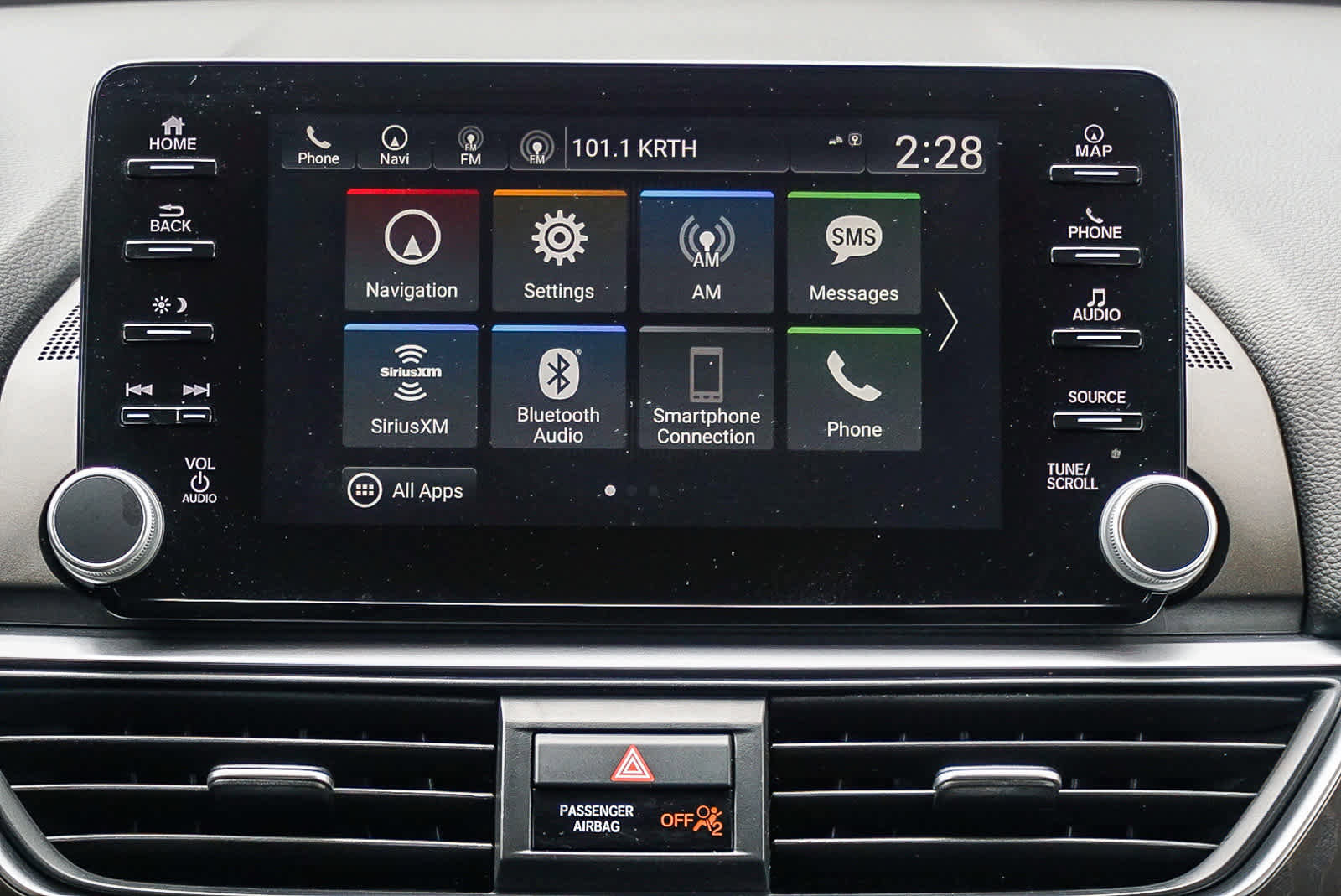 Used 2019 Honda Accord Touring image 16