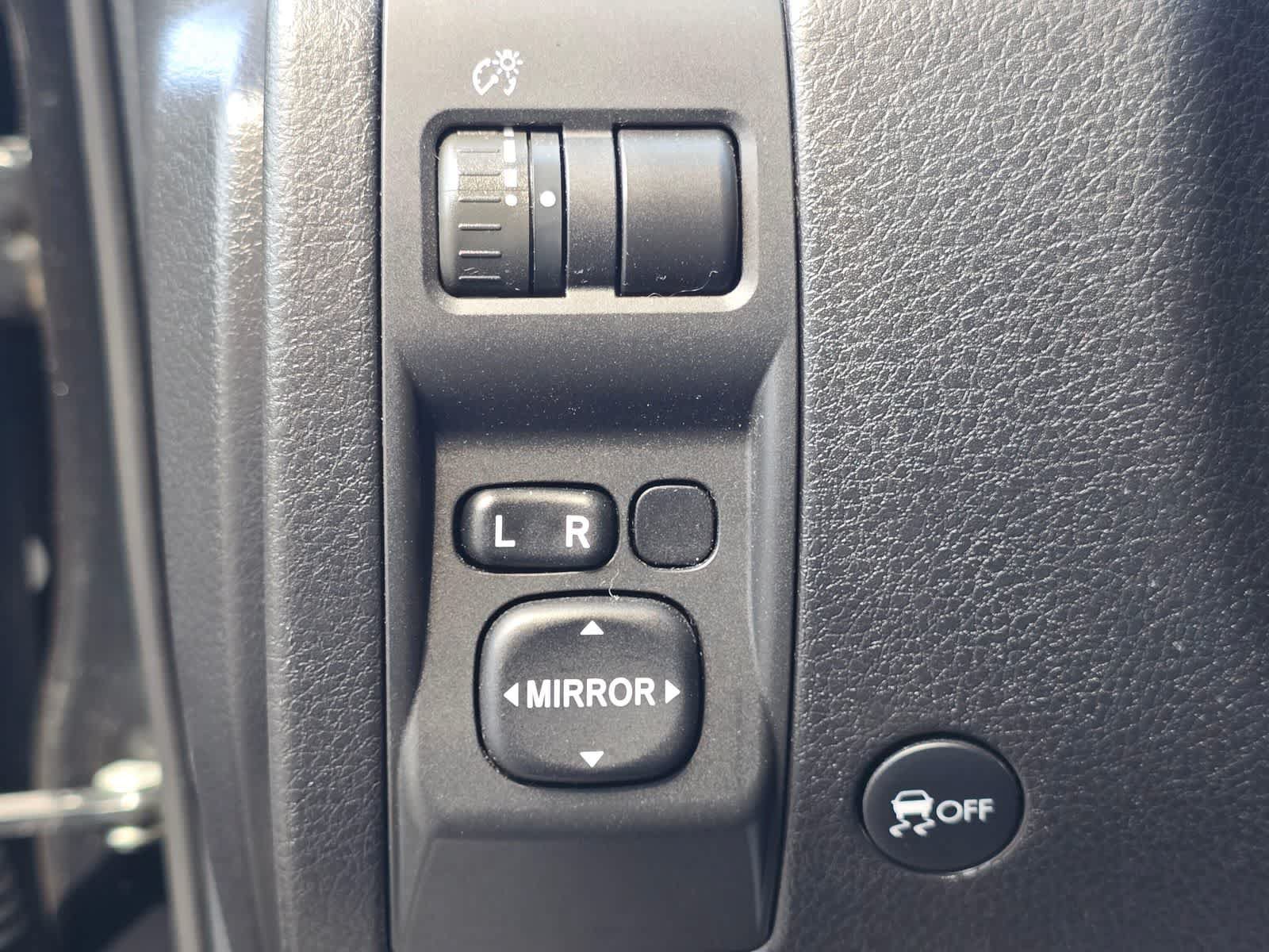 Used 2012 Subaru Forester 2.5X Premium AWD/4WD image 18