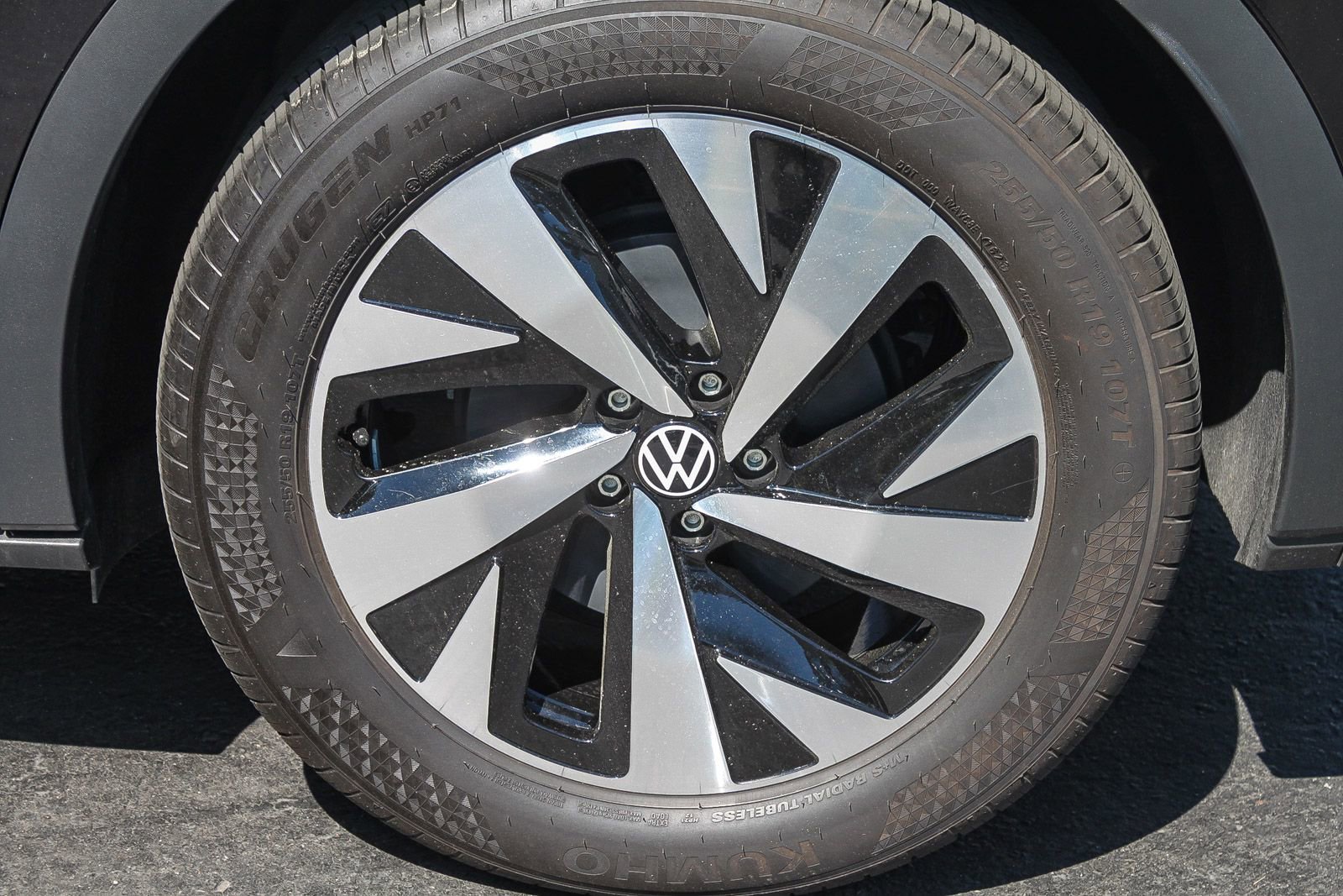 Used 2023 Volkswagen ID.4 Pro image 11