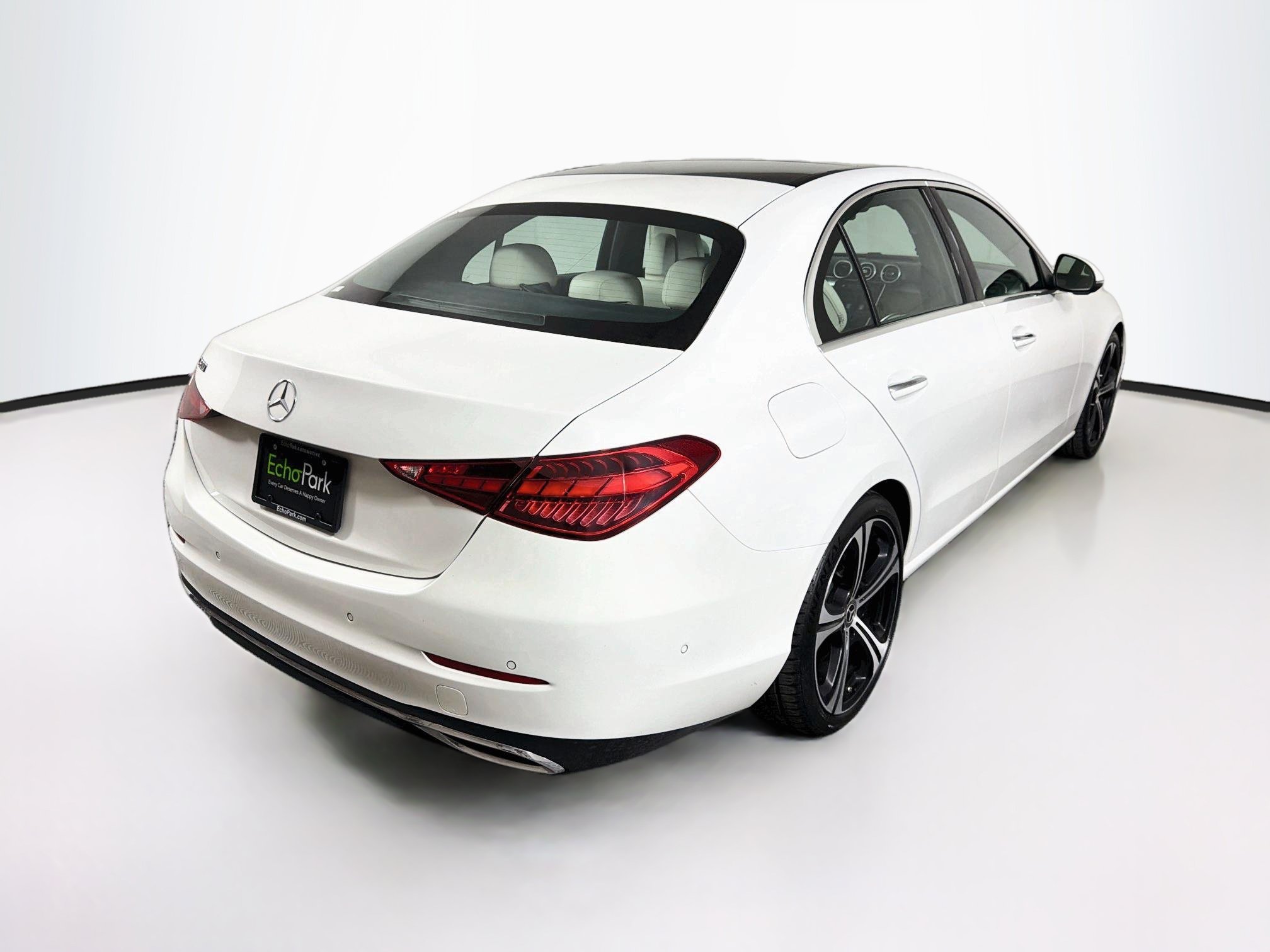 Used 2025 Mercedes-Benz C 300 Sedan image 9