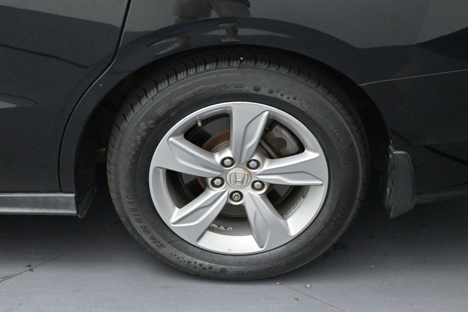 Used 2018 Honda Odyssey EX-L image 31