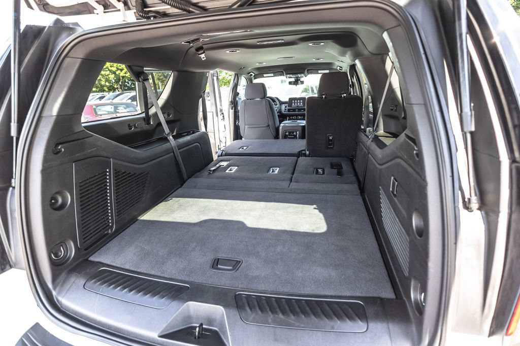Used 2022 Chevrolet Suburban LS AWD/4WD image 35