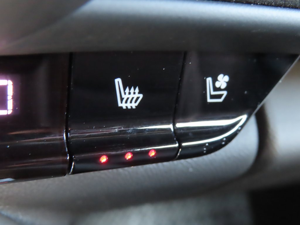 Used 2017 Chevrolet Camaro SS image 10