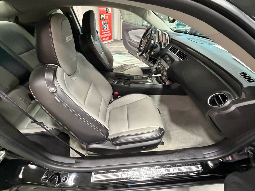 Used 2010 Chevrolet Camaro SS w/ RS Package image 36