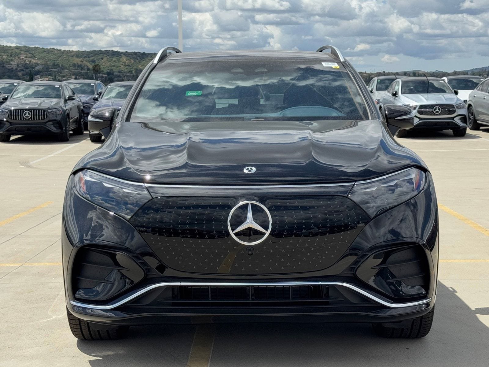 New 2026 Mercedes-Benz EQS 400 4MATIC SUV image 4
