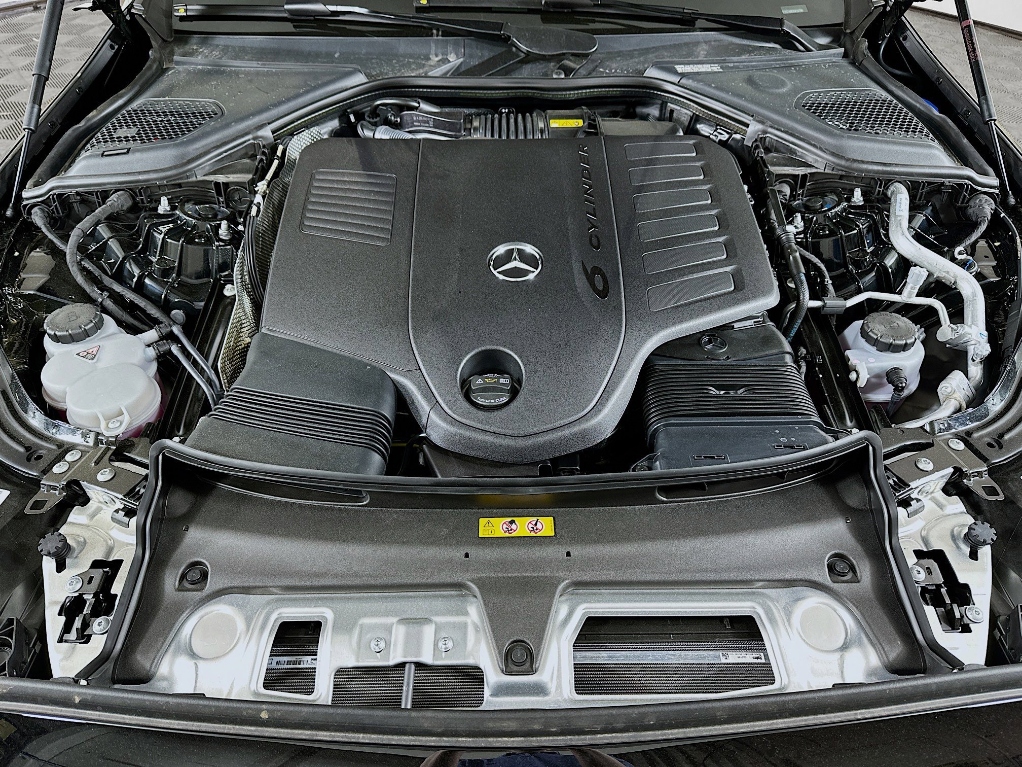 New 2025 Mercedes-Benz E 450 4MATIC Sedan image 29