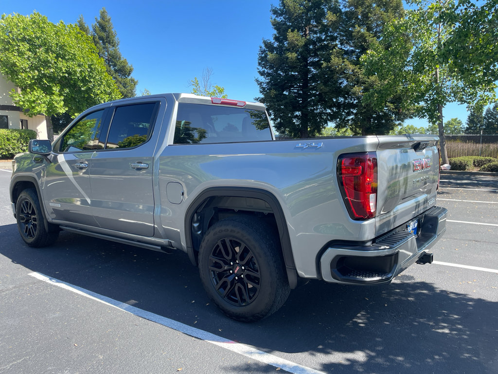 Used 2023 GMC Sierra 1500 Elevation AWD/4WD image 10