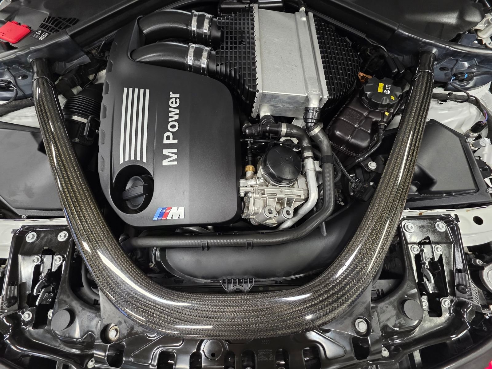 Used 2018 BMW M4 Coupe image 3