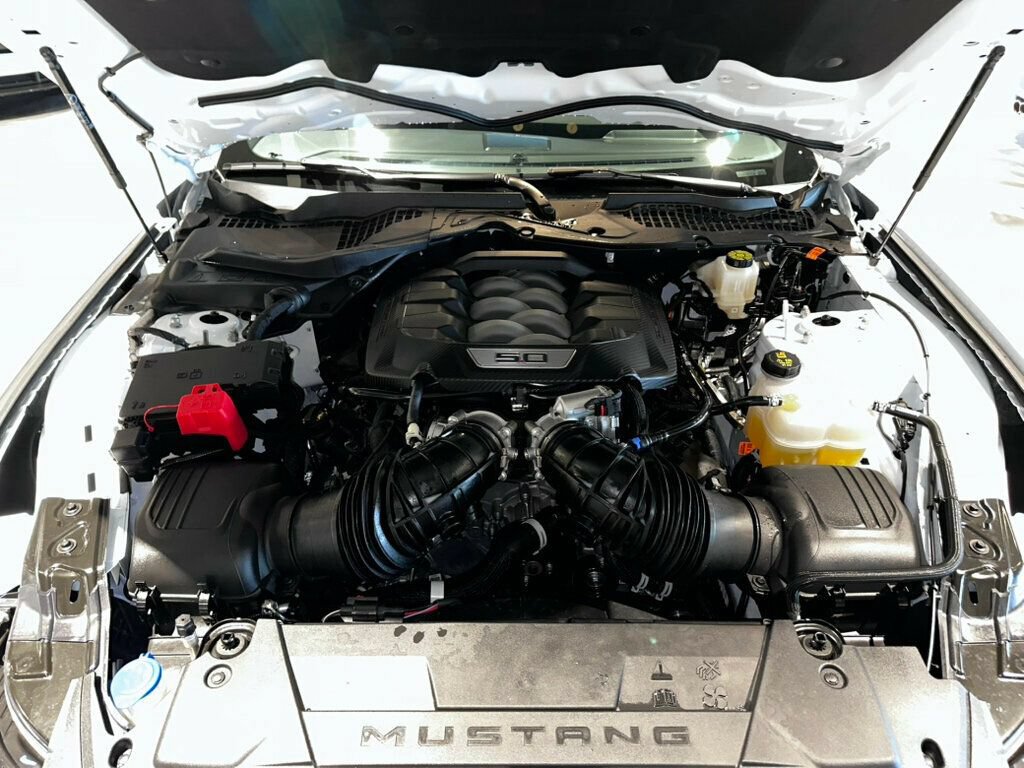 Used 2025 Ford Mustang GT Premium RWD image 9