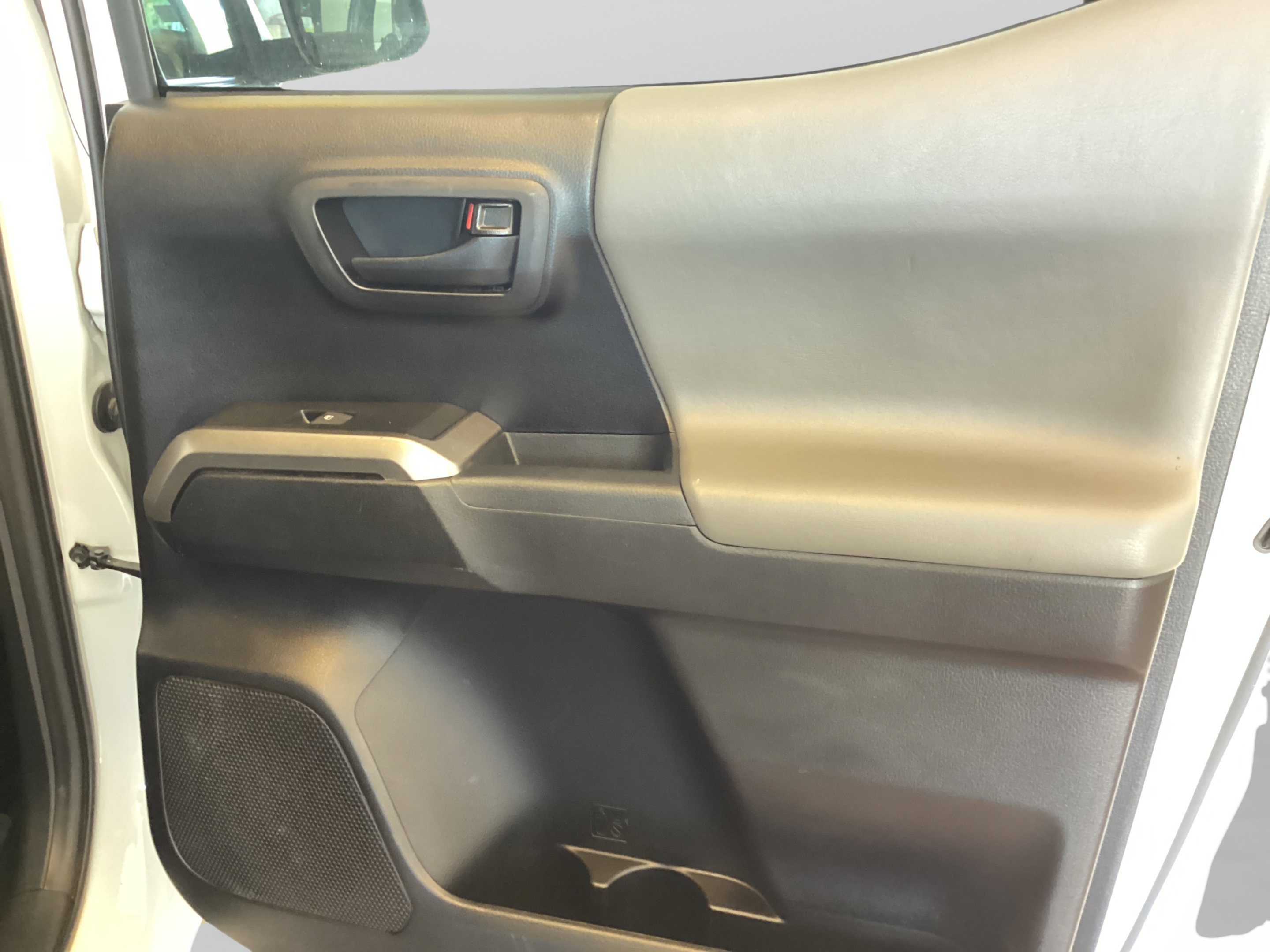 Used 2019 Toyota Tacoma SR5 AWD/4WD image 44