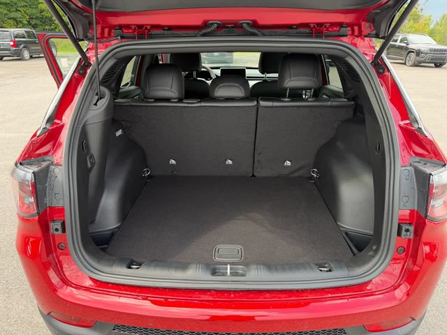 New 2026 Jeep Compass Limited AWD/4WD image 21